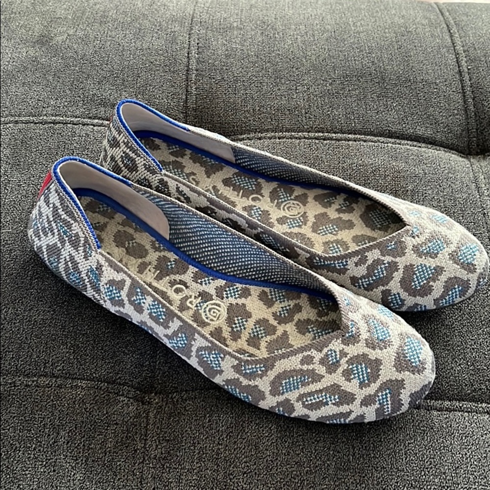 Leopard sz 8 Rothy’s flats